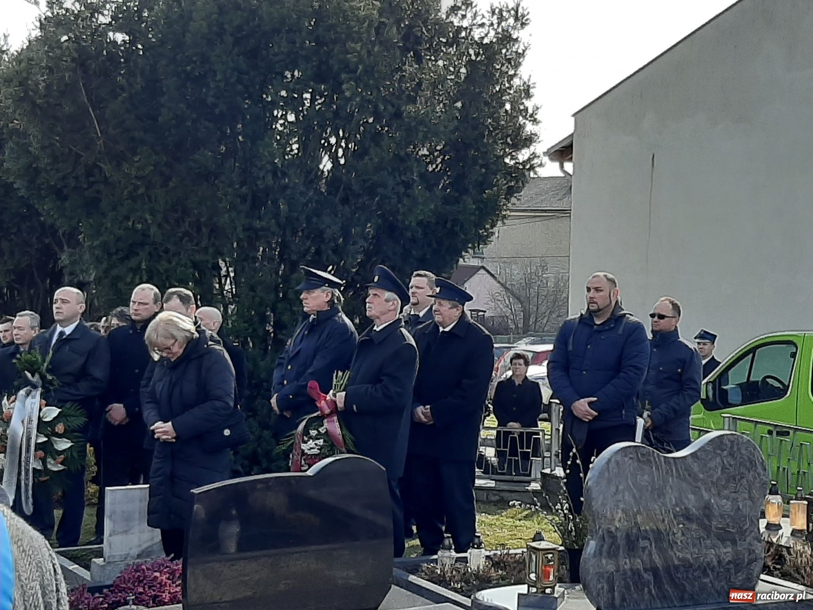 Zdjęcie w galerii na portalu naszraciborz.pl: Ostatnie pożegnanie śp. Bertolda Fichny [FOTO i WIDEO] wiadomości z regionu