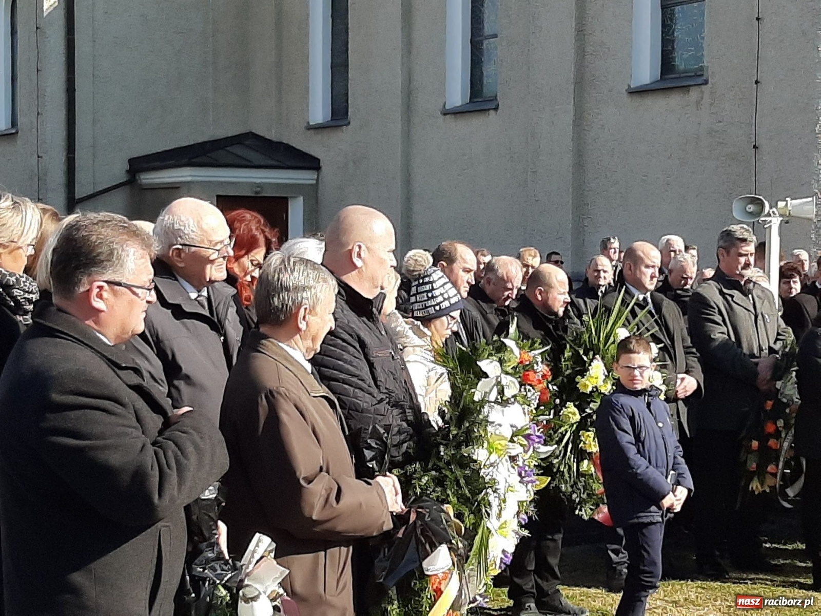 Zdjęcie w galerii na portalu naszraciborz.pl: Ostatnie pożegnanie śp. Bertolda Fichny [FOTO i WIDEO] wiadomości z regionu