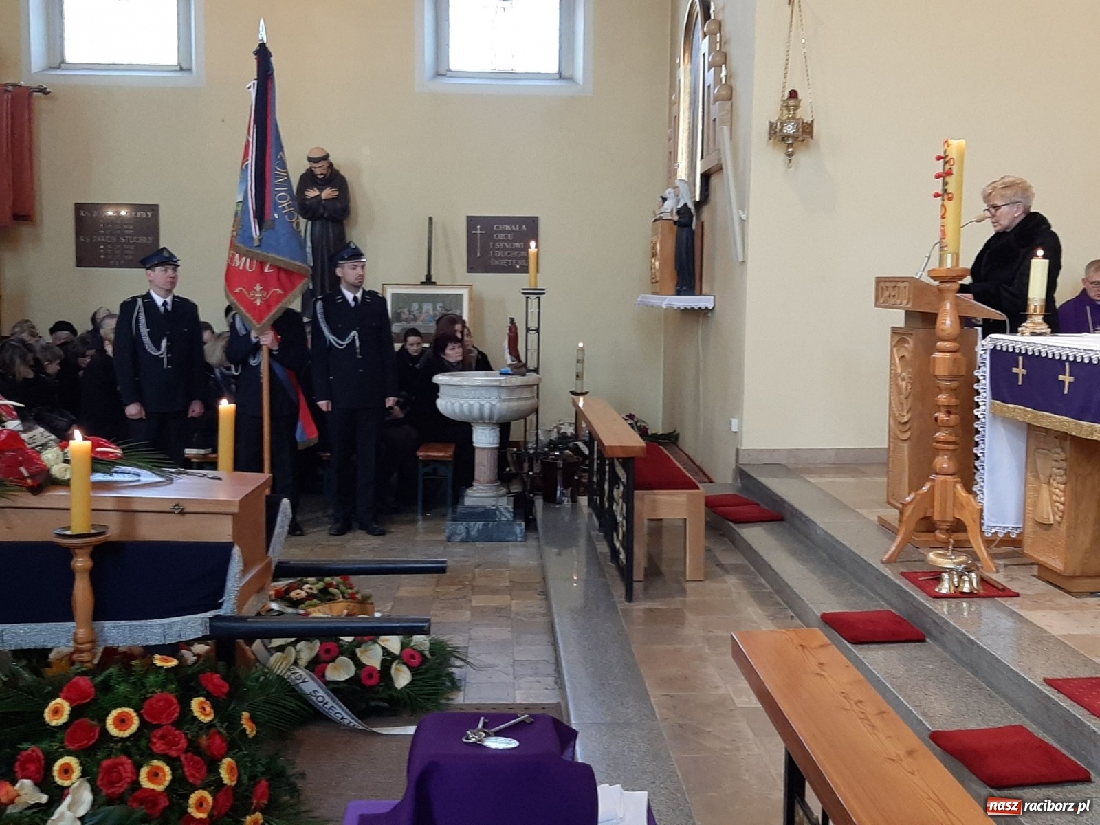 Zdjęcie w galerii na portalu naszraciborz.pl: Ostatnie pożegnanie śp. Bertolda Fichny [FOTO i WIDEO] wiadomości z regionu