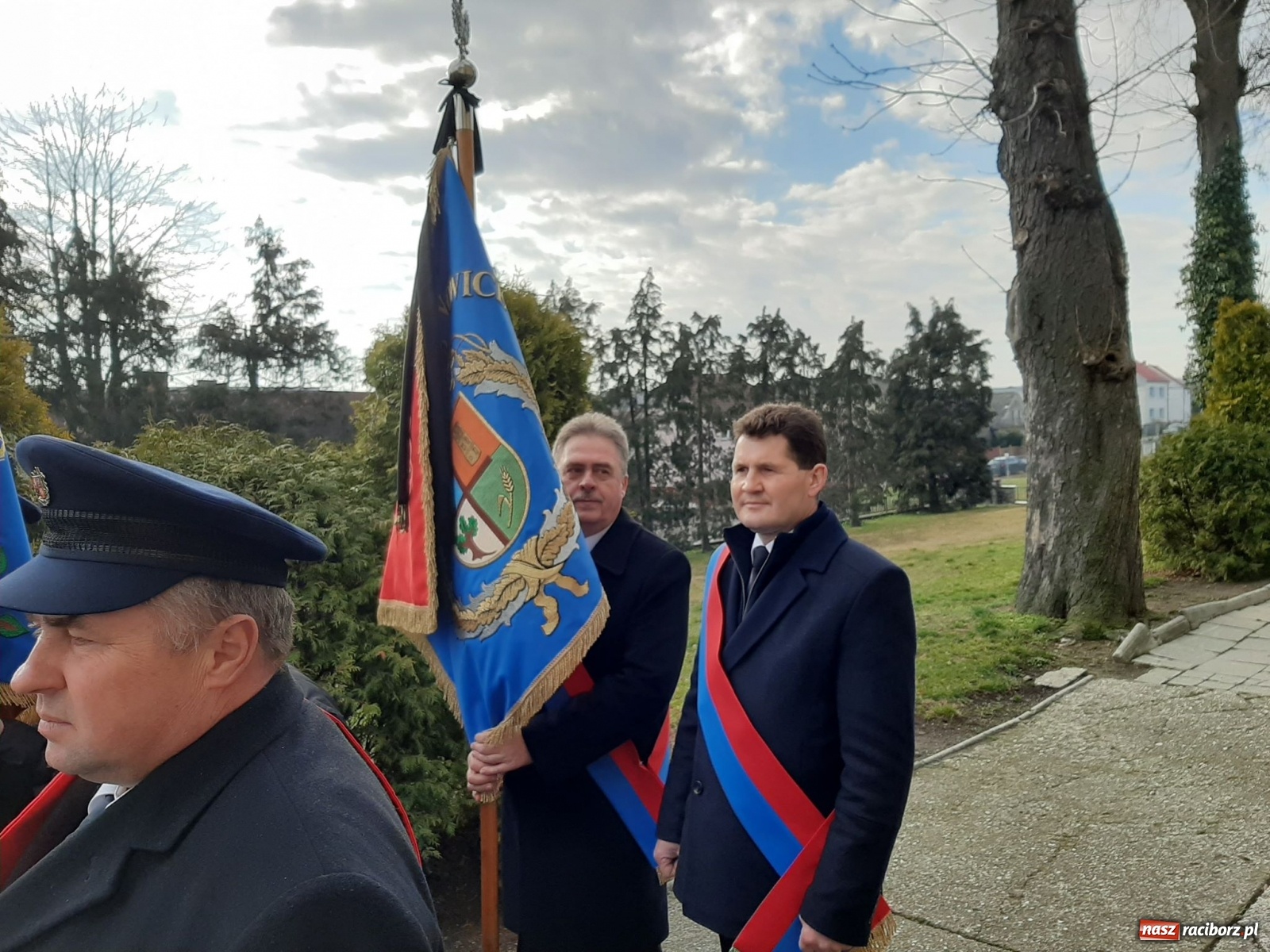 Zdjęcie w galerii na portalu naszraciborz.pl: Ostatnie pożegnanie śp. Bertolda Fichny [FOTO i WIDEO] wiadomości z regionu