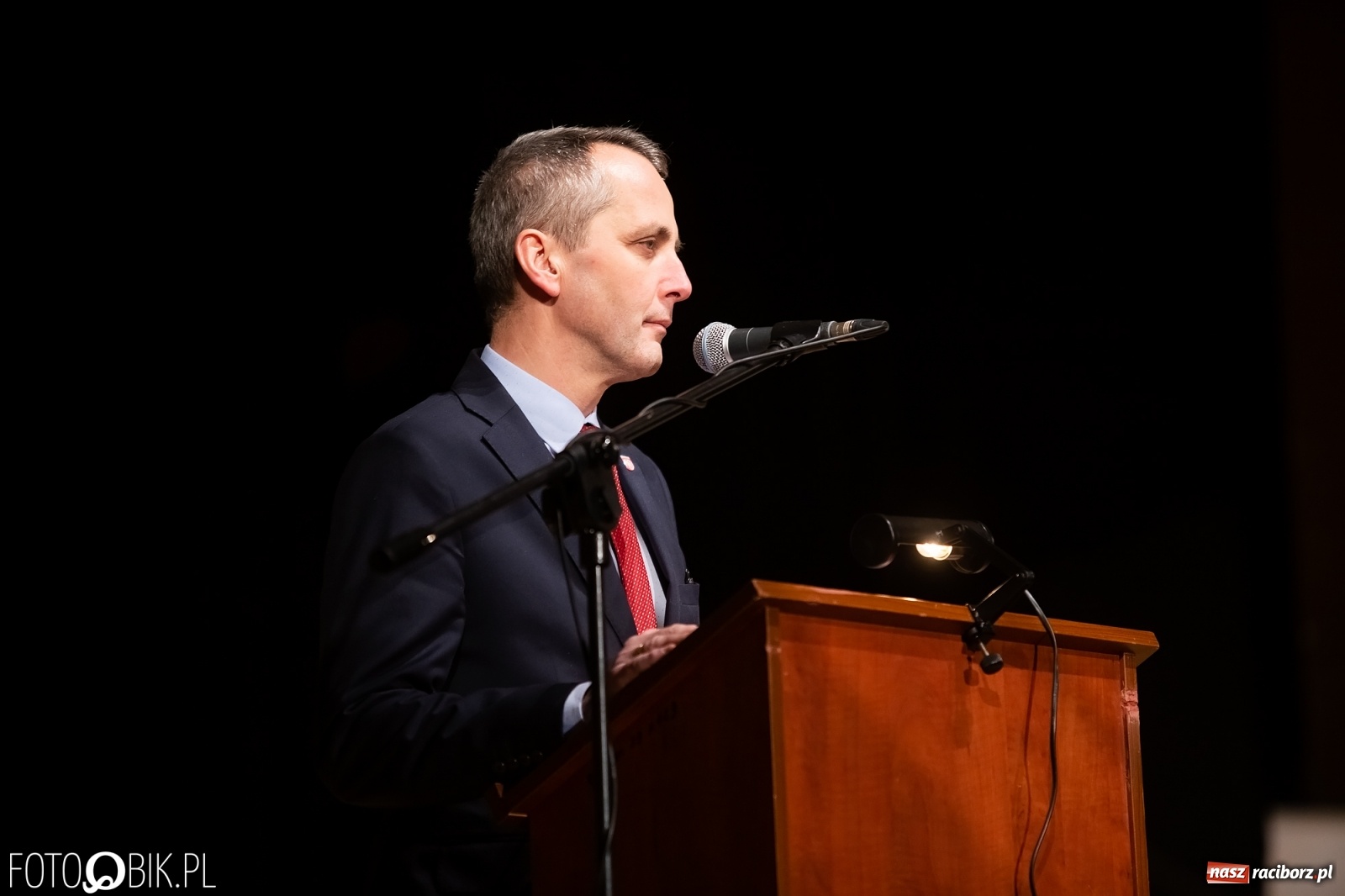 Zdjęcie w galerii na portalu naszraciborz.pl: Stypendia dla najlepszych uczniów raciborskich szkół rozdane wiadomości z regionu