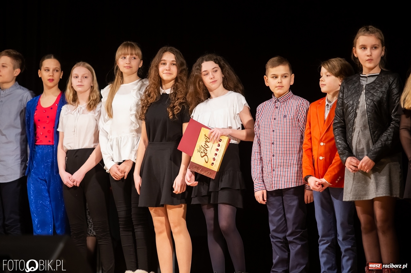 Zdjęcie w galerii na portalu naszraciborz.pl: Stypendia dla najlepszych uczniów raciborskich szkół rozdane wiadomości z regionu