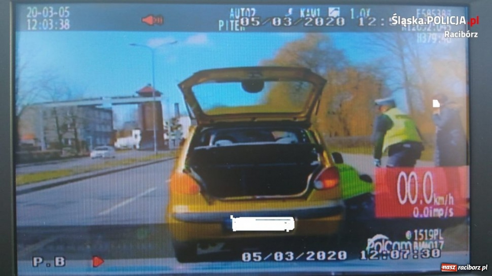 Zdjęcie w galerii na portalu naszraciborz.pl: Nietypowa interwencja policji na Odrostradzie  wiadomości z regionu