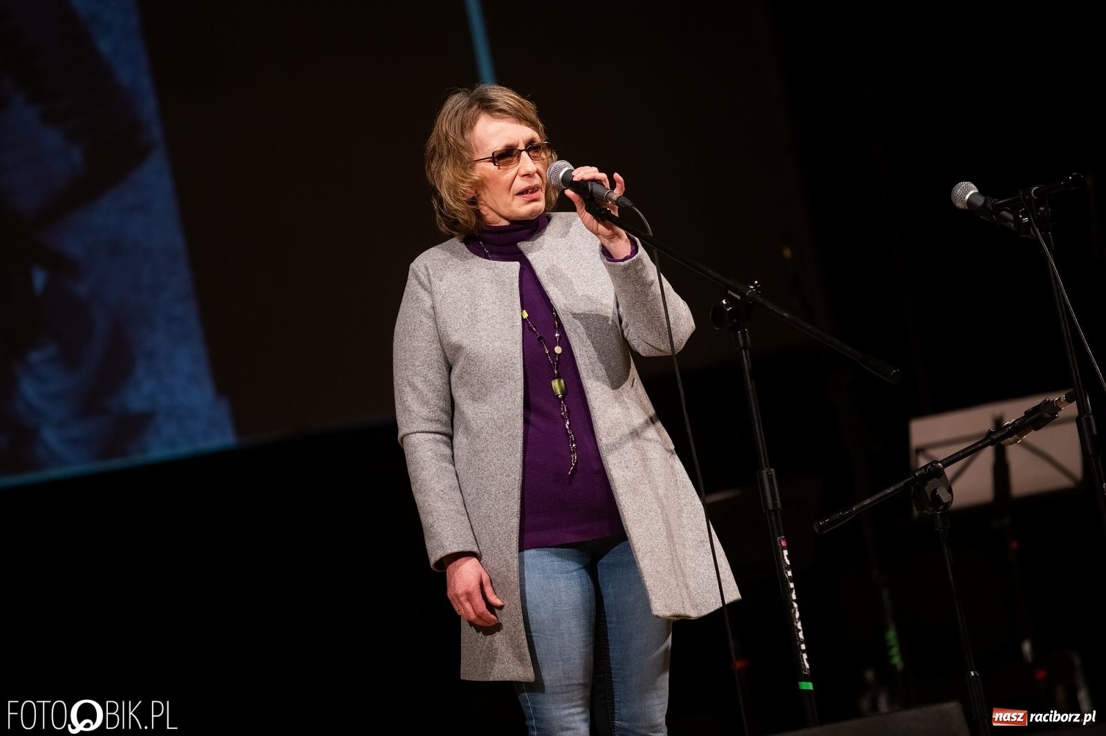 Zdjęcie w galerii na portalu naszraciborz.pl: Raciborscy artyści dla schroniska w RCK wiadomości z regionu