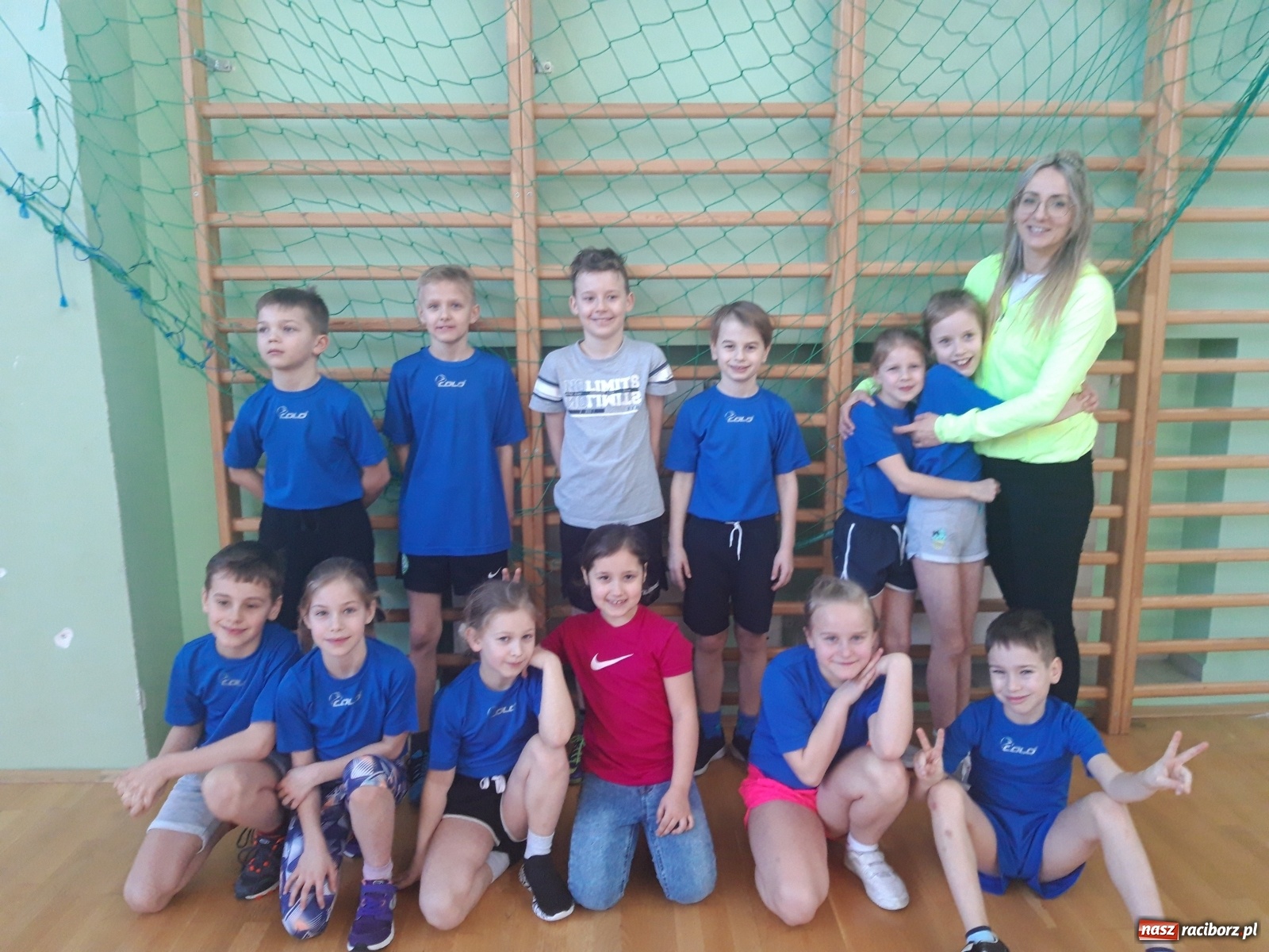 Zdjęcie w galerii na portalu naszraciborz.pl: SP 15 triumfuje w turnieju gier i zabaw  wiadomości z regionu