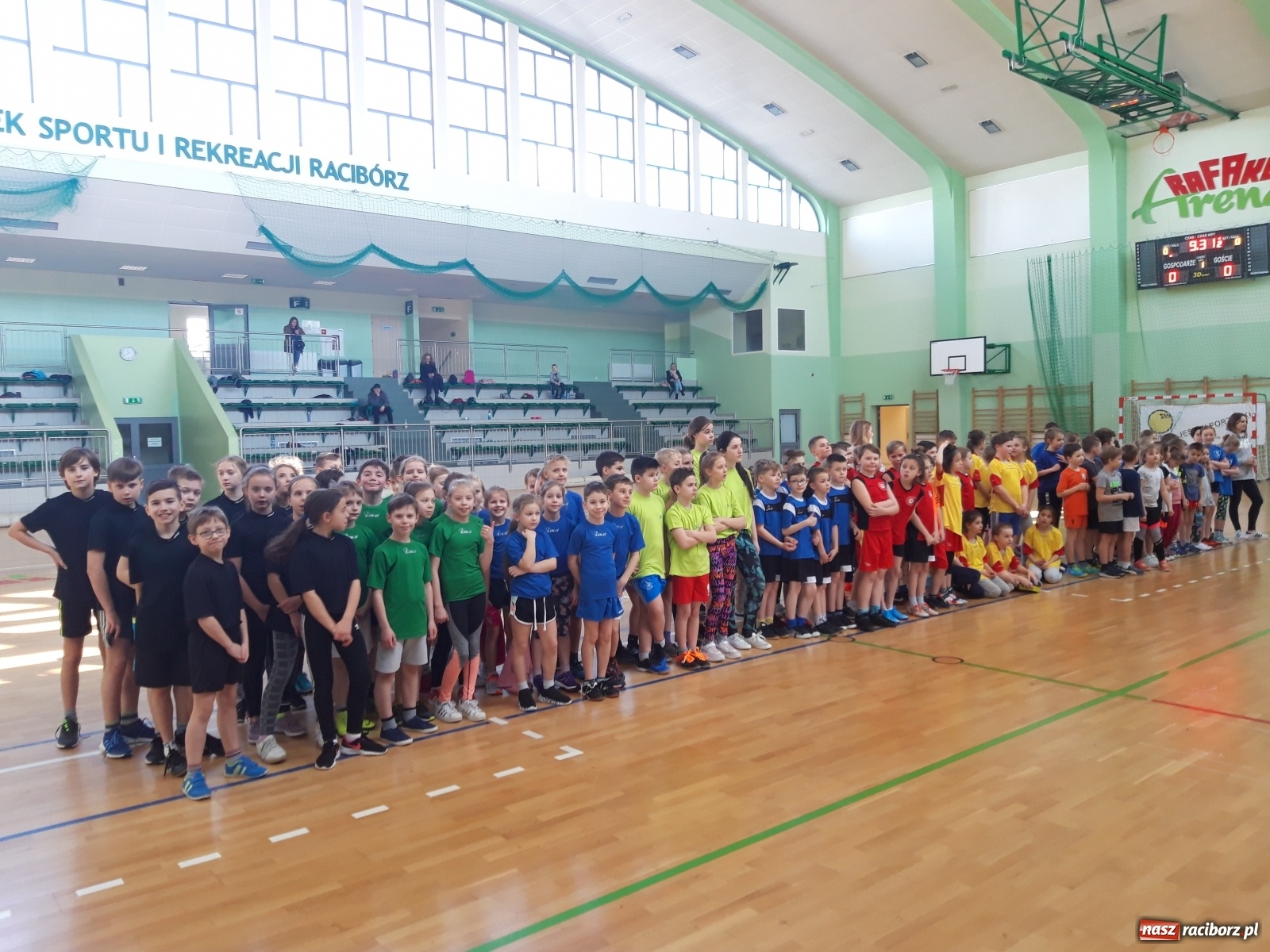 Zdjęcie w galerii na portalu naszraciborz.pl: SP 15 triumfuje w turnieju gier i zabaw  wiadomości z regionu