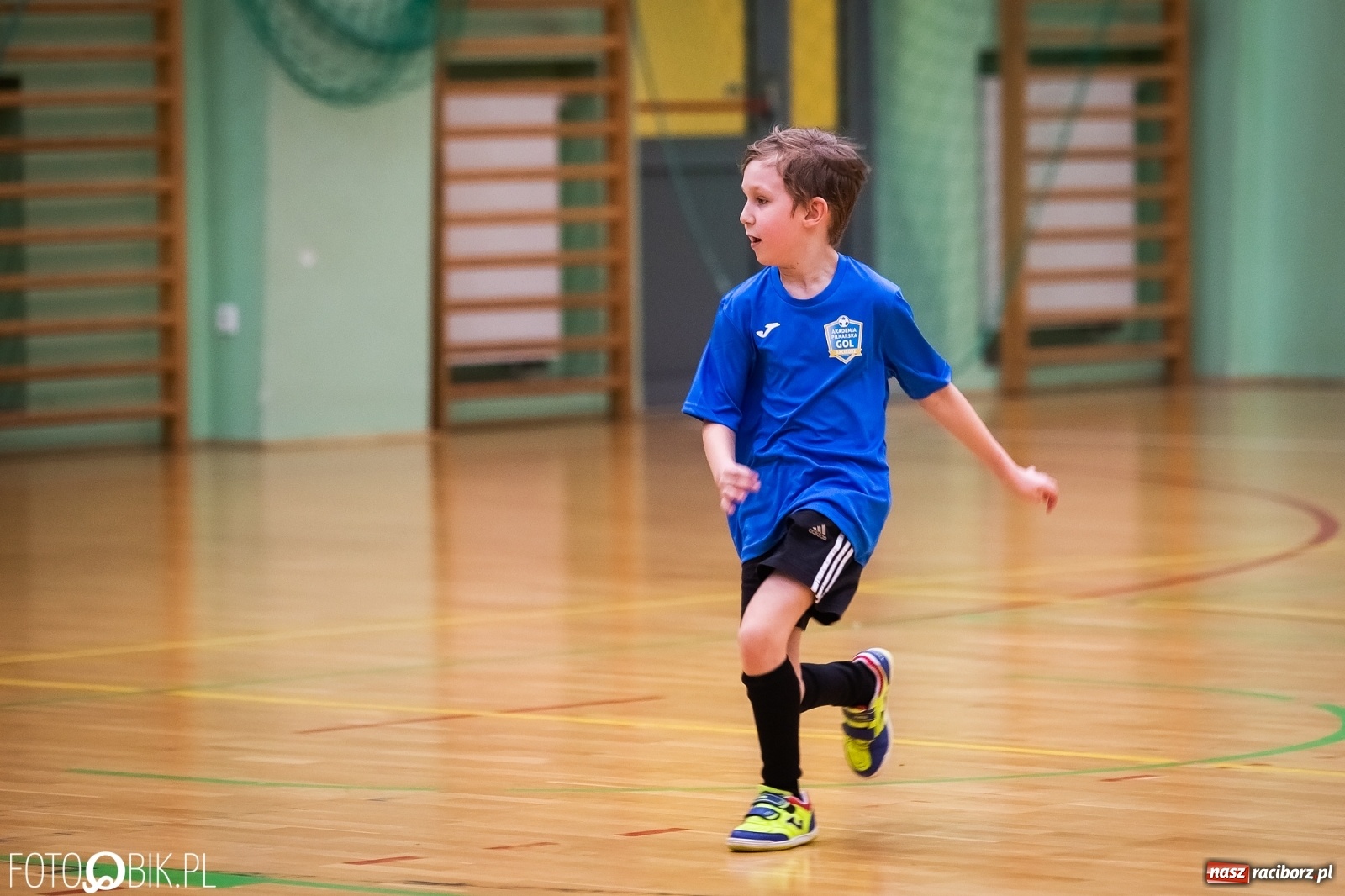 Zdjęcie w galerii na portalu naszraciborz.pl: Młodzi adepci futbolu rywalizowali w Arenie Rafako [FOTO] wiadomości z regionu