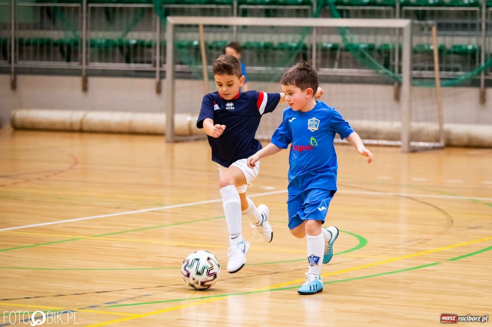 Zdjęcie w galerii na portalu naszraciborz.pl: Młodzi adepci futbolu rywalizowali w Arenie Rafako [FOTO] wiadomości z regionu