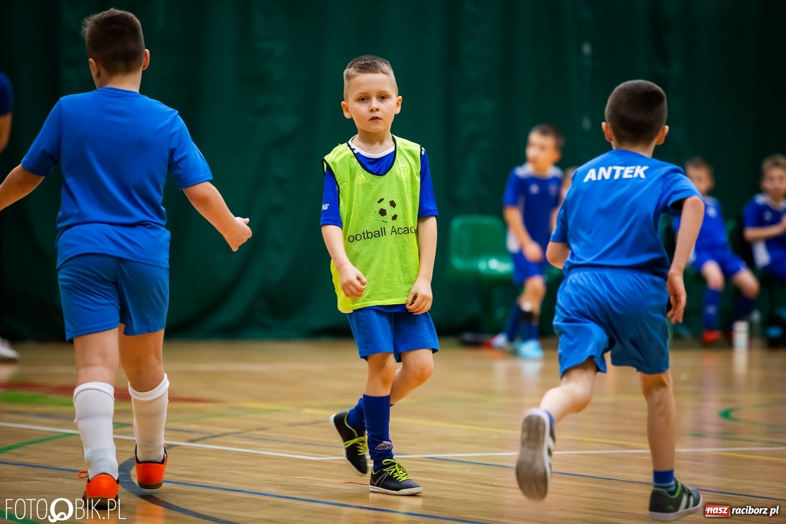 Zdjęcie w galerii na portalu naszraciborz.pl: Młodzi adepci futbolu rywalizowali w Arenie Rafako [FOTO] wiadomości z regionu