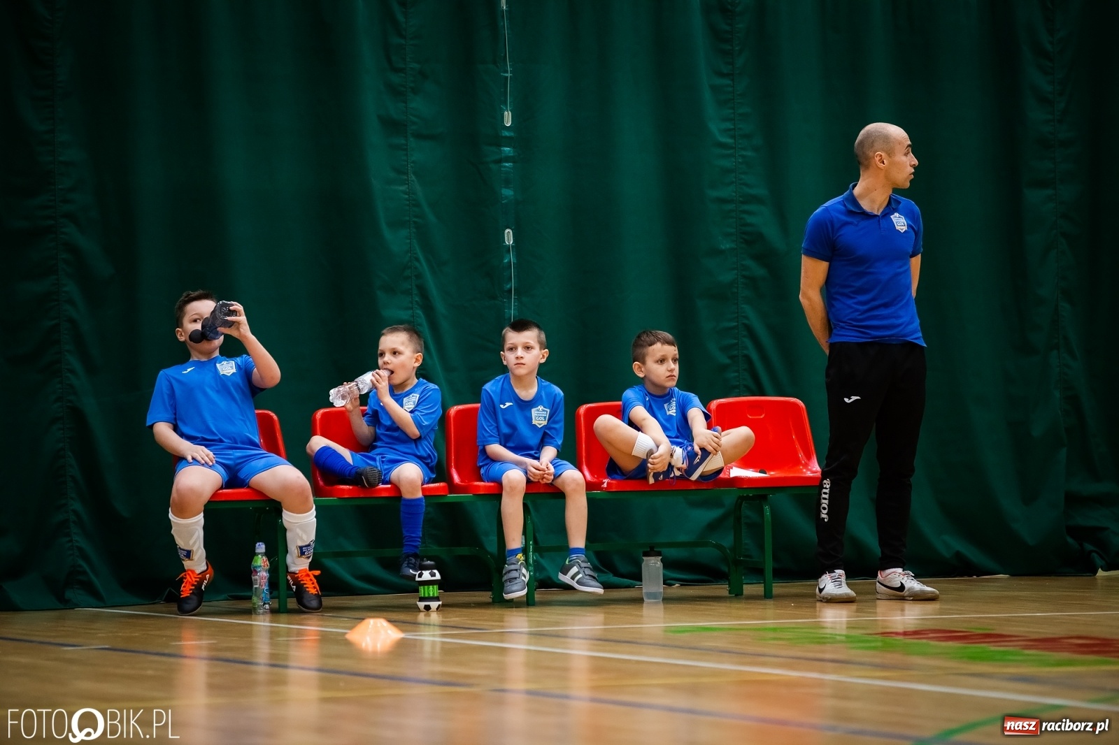 Zdjęcie w galerii na portalu naszraciborz.pl: Młodzi adepci futbolu rywalizowali w Arenie Rafako [FOTO] wiadomości z regionu