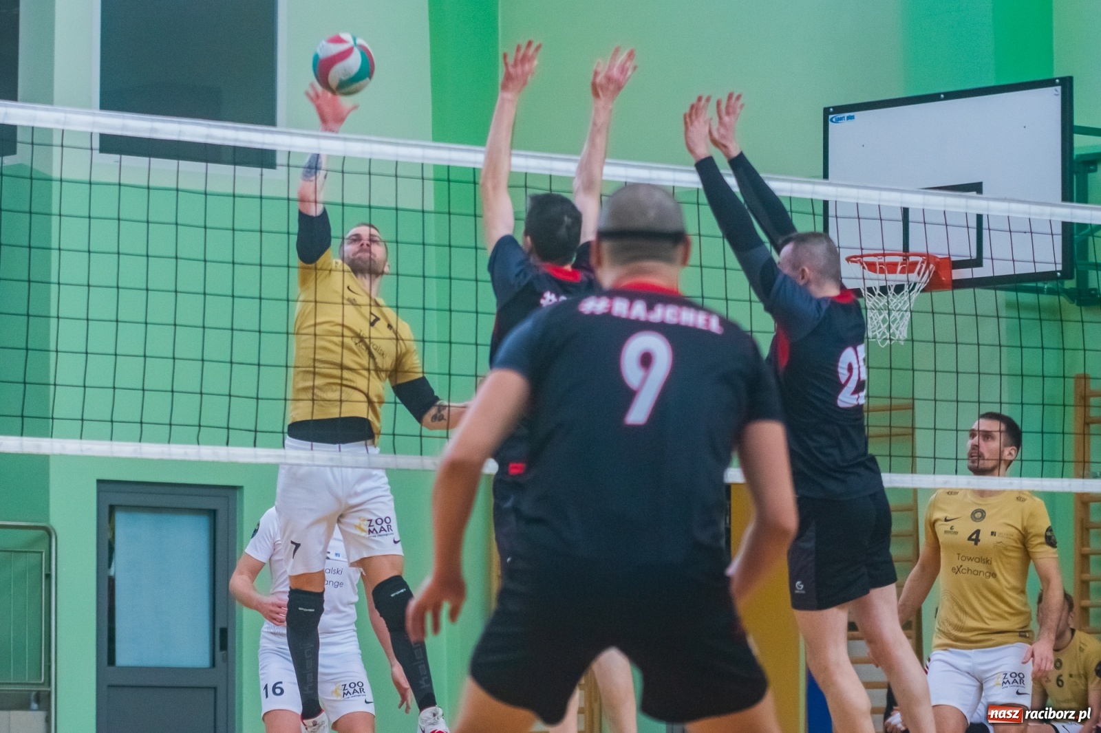 Zdjęcie w galerii na portalu naszraciborz.pl: RLPS. Trzynasta kolejka pechowa dla Leśnej Perły [FOTO i WIDEO] wiadomości z regionu