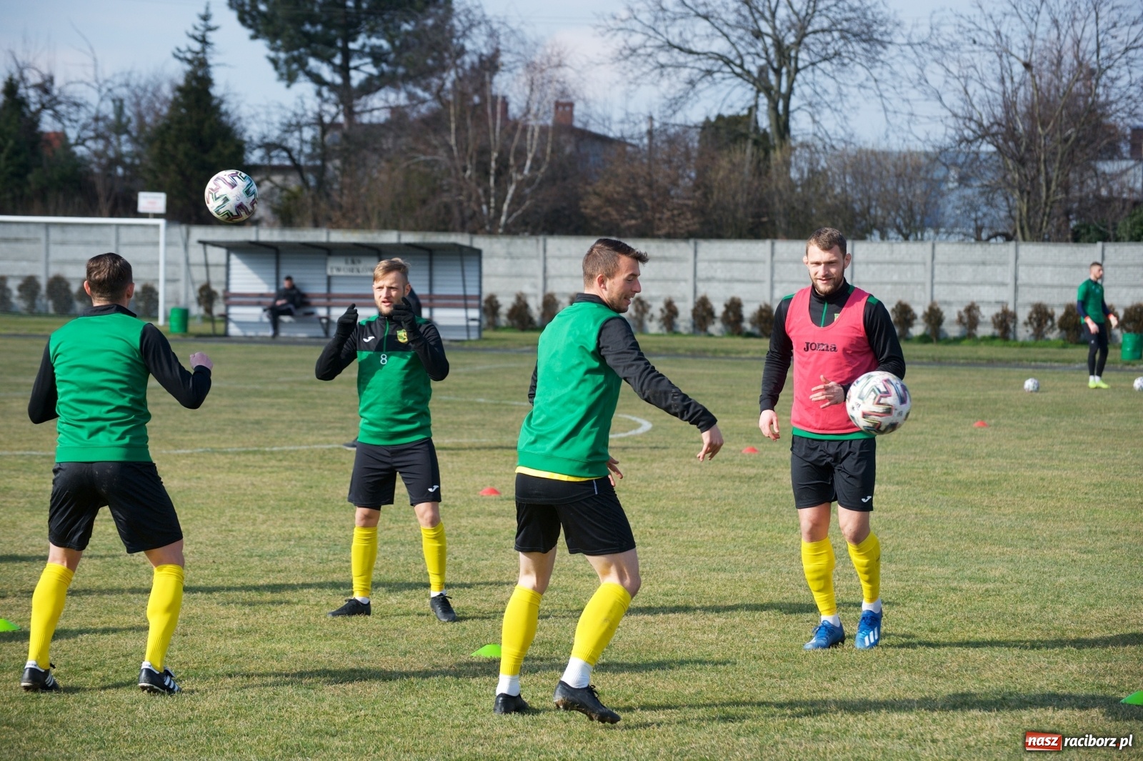 Zdjęcie w galerii na portalu naszraciborz.pl: Sparing. LKS Tworków rozgromiony przez pierwszoligowca [FOTO] wiadomości z regionu