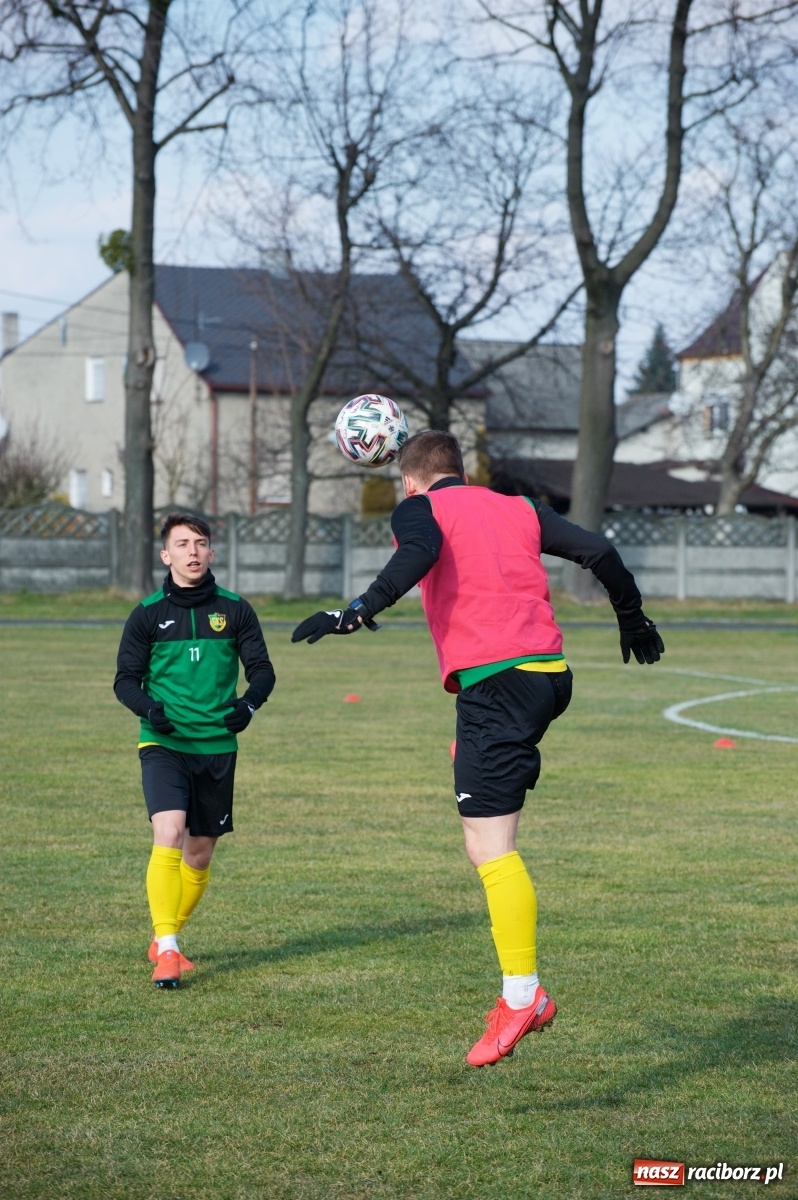 Zdjęcie w galerii na portalu naszraciborz.pl: Sparing. LKS Tworków rozgromiony przez pierwszoligowca [FOTO] wiadomości z regionu