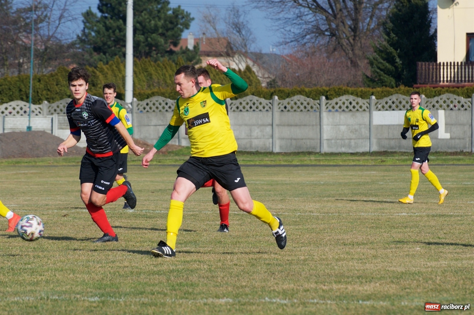 Zdjęcie w galerii na portalu naszraciborz.pl: Sparing. LKS Tworków rozgromiony przez pierwszoligowca [FOTO] wiadomości z regionu
