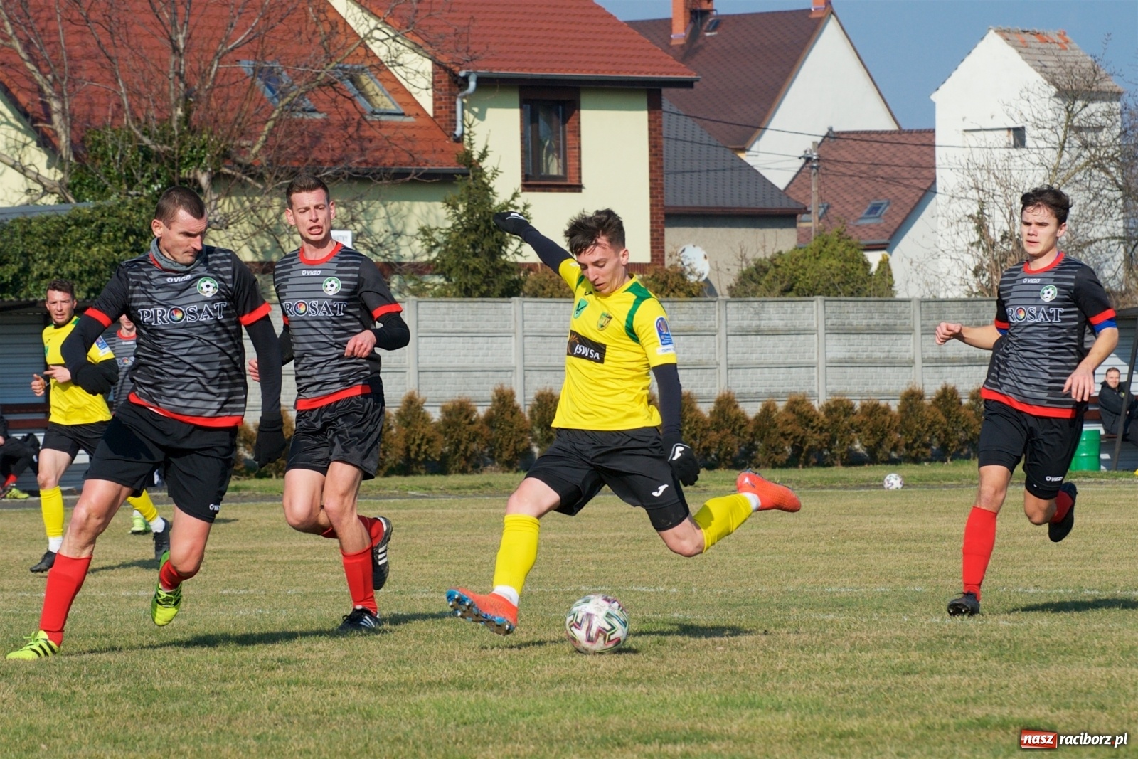 Zdjęcie w galerii na portalu naszraciborz.pl: Sparing. LKS Tworków rozgromiony przez pierwszoligowca [FOTO] wiadomości z regionu