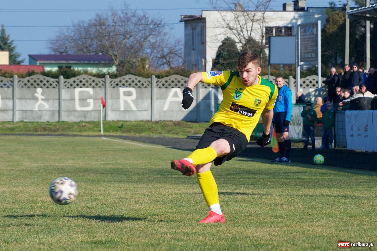Zdjęcie w galerii na portalu naszraciborz.pl: Sparing. LKS Tworków rozgromiony przez pierwszoligowca [FOTO] wiadomości z regionu