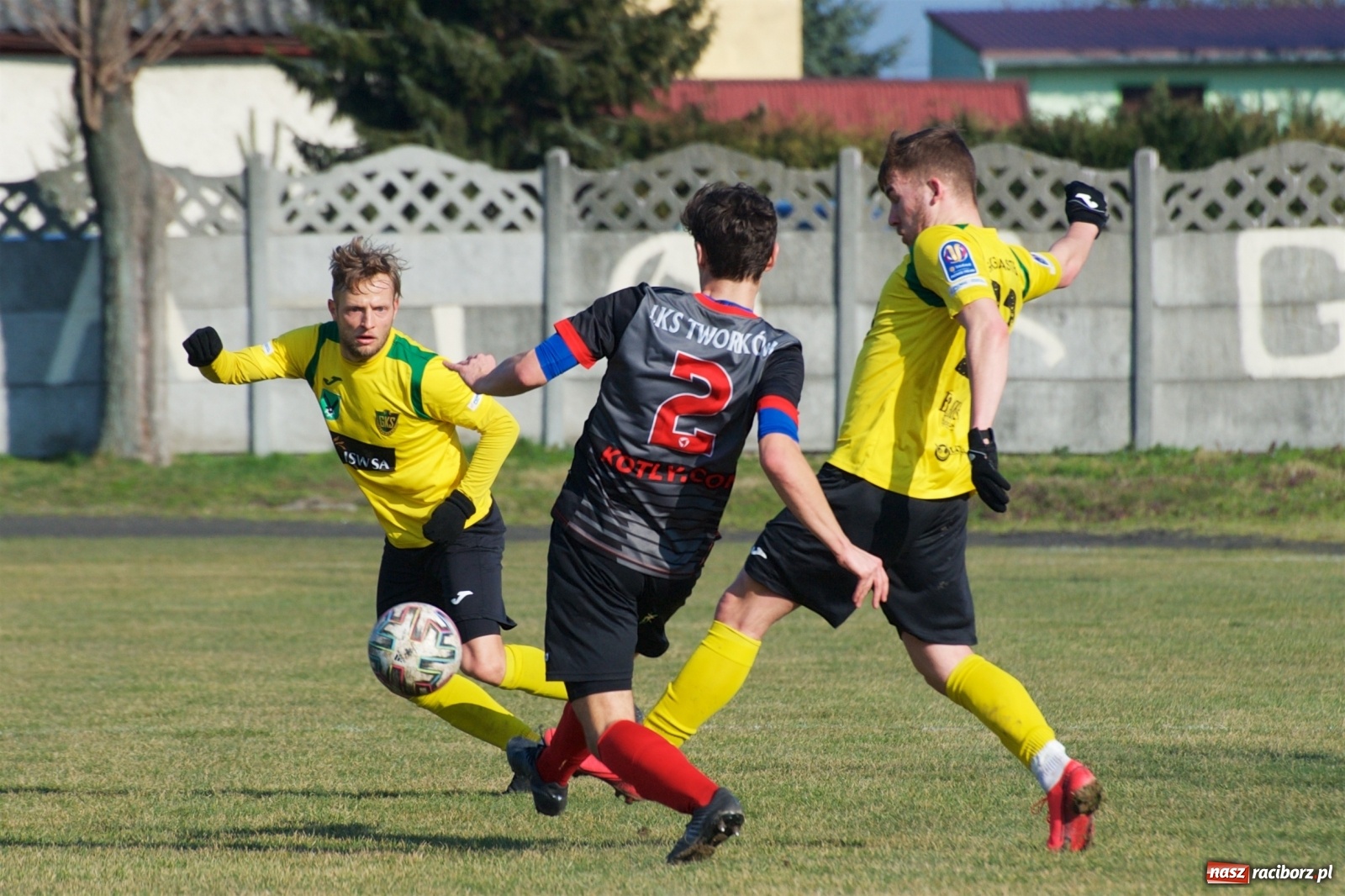 Zdjęcie w galerii na portalu naszraciborz.pl: Sparing. LKS Tworków rozgromiony przez pierwszoligowca [FOTO] wiadomości z regionu