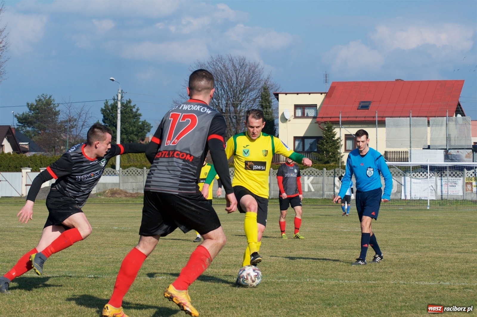 Zdjęcie w galerii na portalu naszraciborz.pl: Sparing. LKS Tworków rozgromiony przez pierwszoligowca [FOTO] wiadomości z regionu