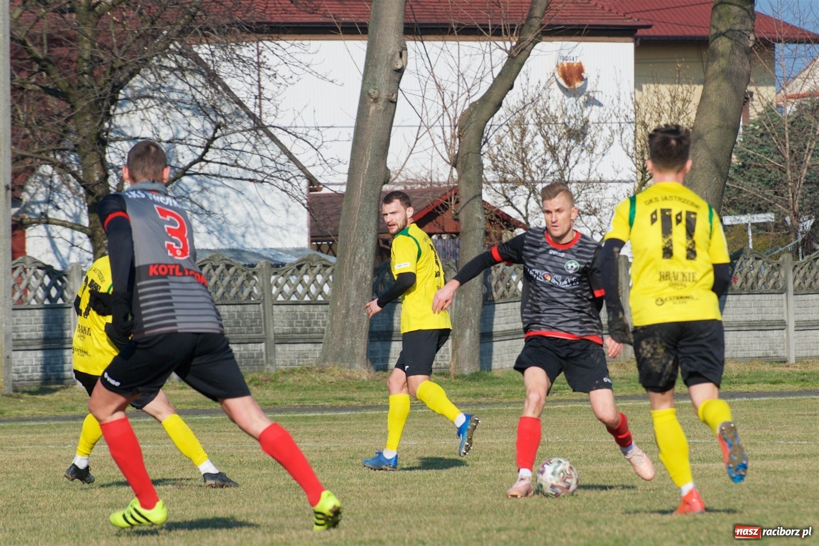Zdjęcie w galerii na portalu naszraciborz.pl: Sparing. LKS Tworków rozgromiony przez pierwszoligowca [FOTO] wiadomości z regionu