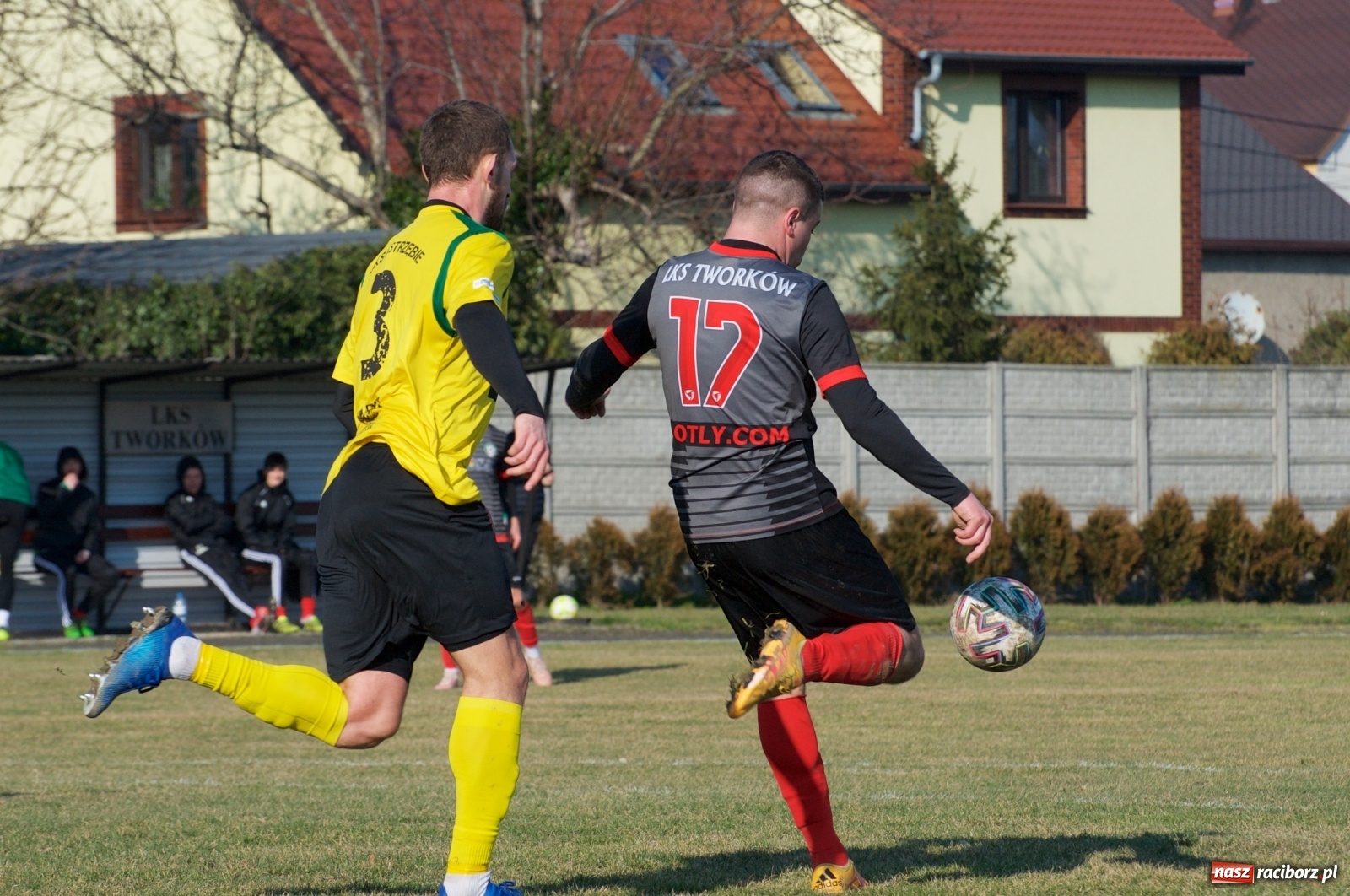 Zdjęcie w galerii na portalu naszraciborz.pl: Sparing. LKS Tworków rozgromiony przez pierwszoligowca [FOTO] wiadomości z regionu