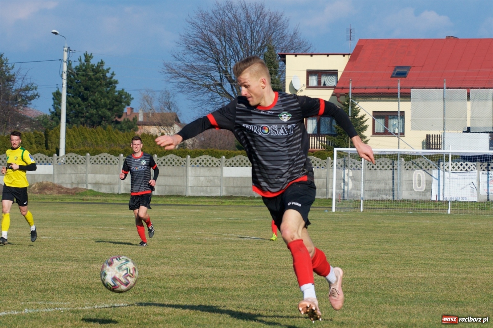 Zdjęcie w galerii na portalu naszraciborz.pl: Sparing. LKS Tworków rozgromiony przez pierwszoligowca [FOTO] wiadomości z regionu