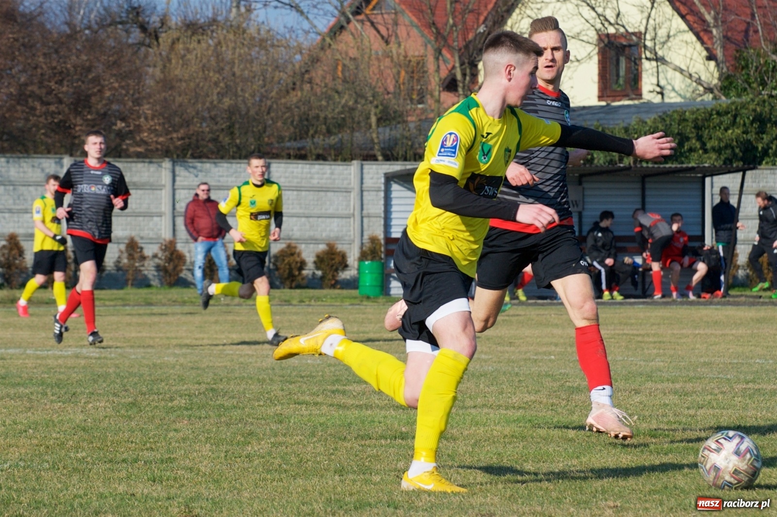Zdjęcie w galerii na portalu naszraciborz.pl: Sparing. LKS Tworków rozgromiony przez pierwszoligowca [FOTO] wiadomości z regionu