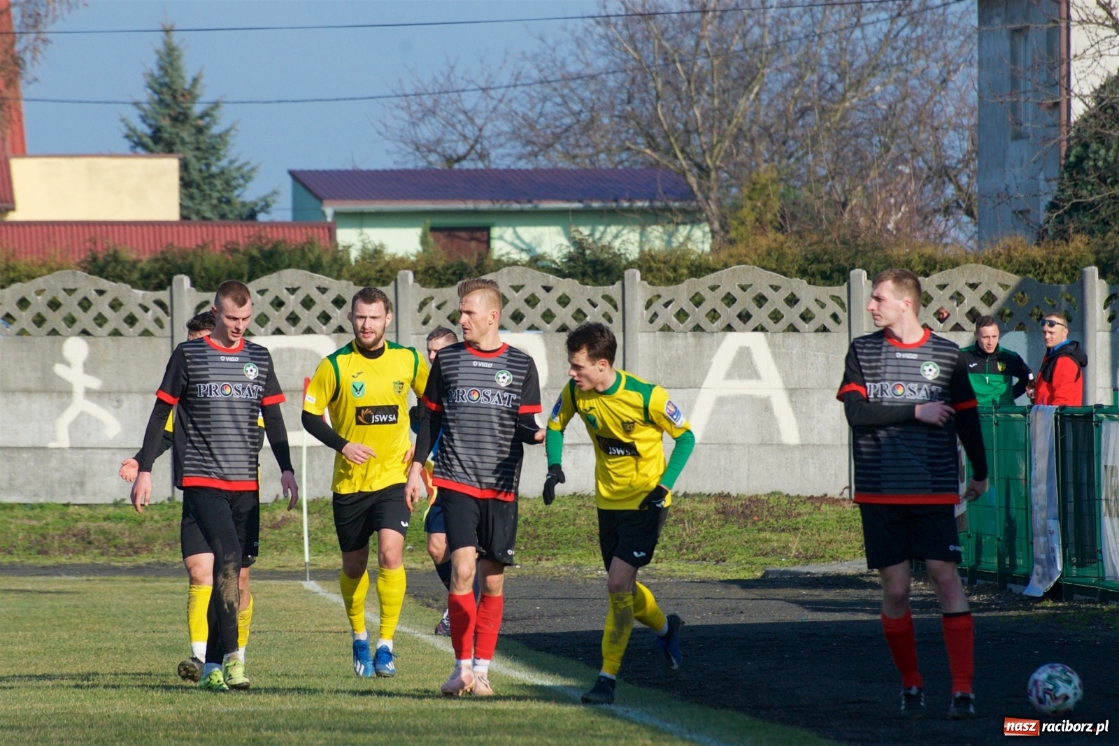 Zdjęcie w galerii na portalu naszraciborz.pl: Sparing. LKS Tworków rozgromiony przez pierwszoligowca [FOTO] wiadomości z regionu