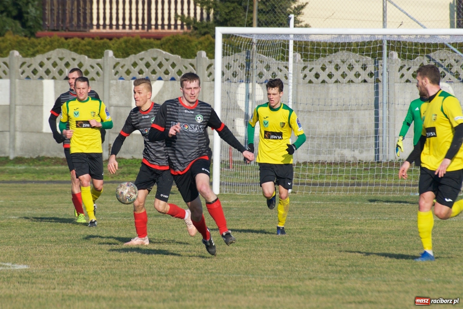 Zdjęcie w galerii na portalu naszraciborz.pl: Sparing. LKS Tworków rozgromiony przez pierwszoligowca [FOTO] wiadomości z regionu