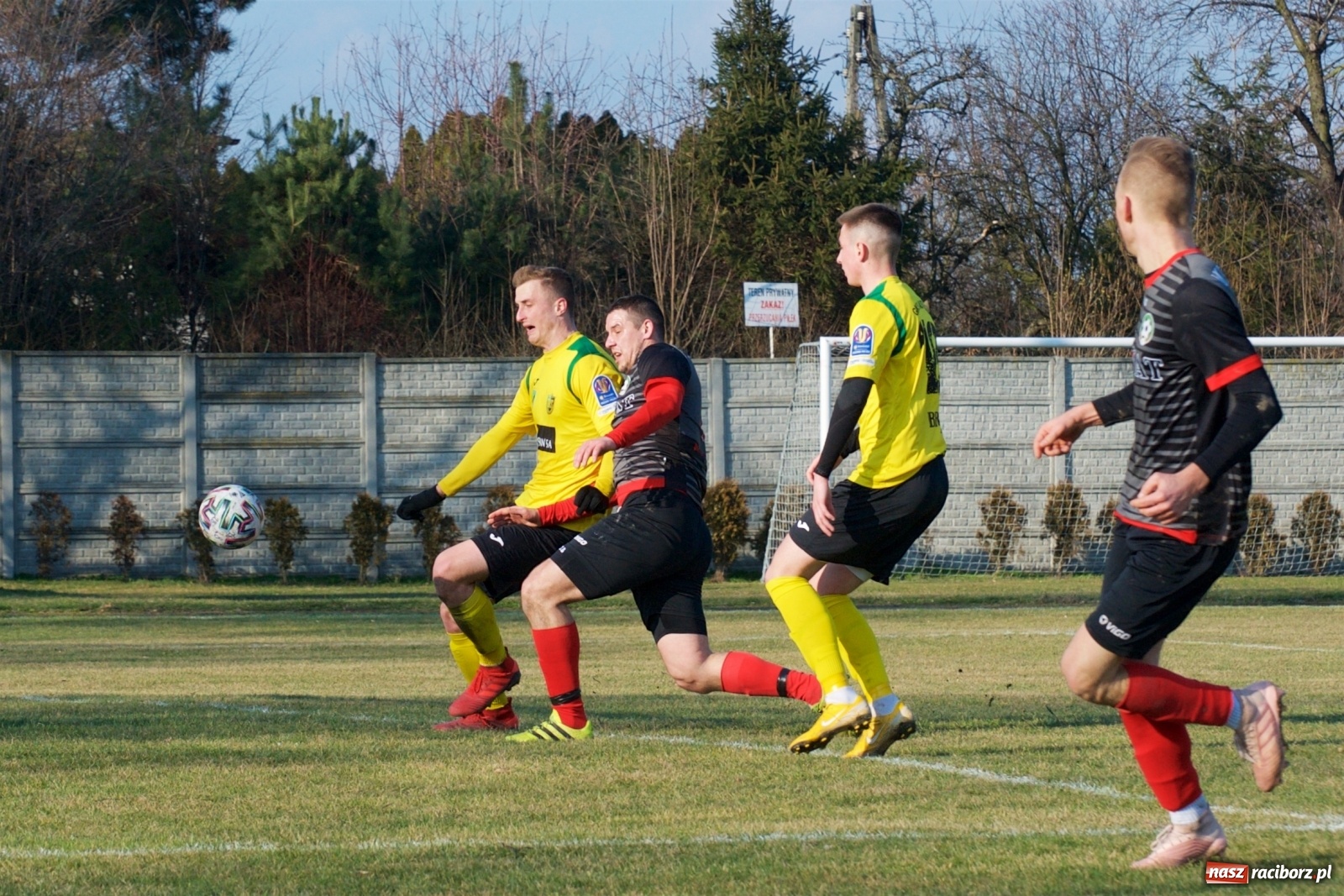 Zdjęcie w galerii na portalu naszraciborz.pl: Sparing. LKS Tworków rozgromiony przez pierwszoligowca [FOTO] wiadomości z regionu