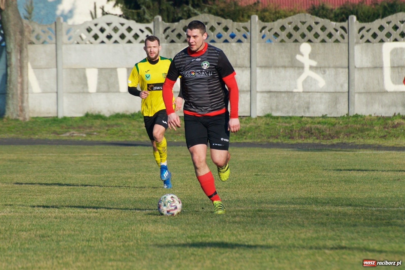 Zdjęcie w galerii na portalu naszraciborz.pl: Sparing. LKS Tworków rozgromiony przez pierwszoligowca [FOTO] wiadomości z regionu