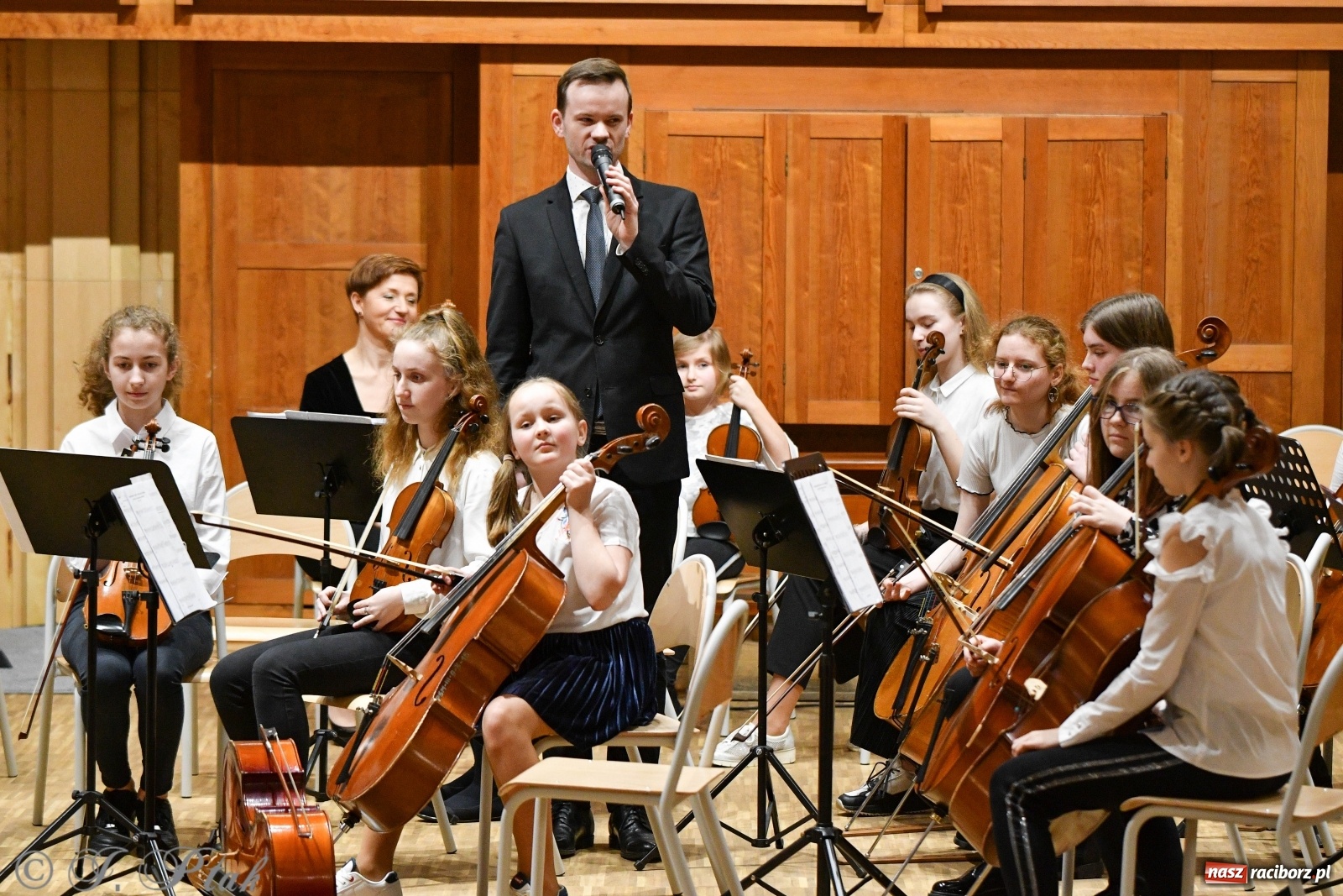 Zdjęcie w galerii na portalu naszraciborz.pl: Szkoła muzyczna uczciła Dzień Kobiet koncertem [FOTO] wiadomości z regionu