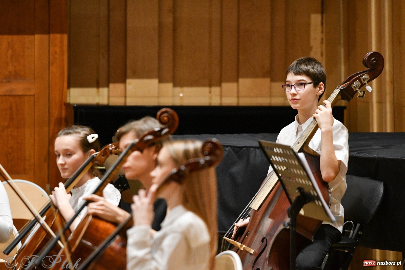 Zdjęcie w galerii na portalu naszraciborz.pl: Szkoła muzyczna uczciła Dzień Kobiet koncertem [FOTO] wiadomości z regionu