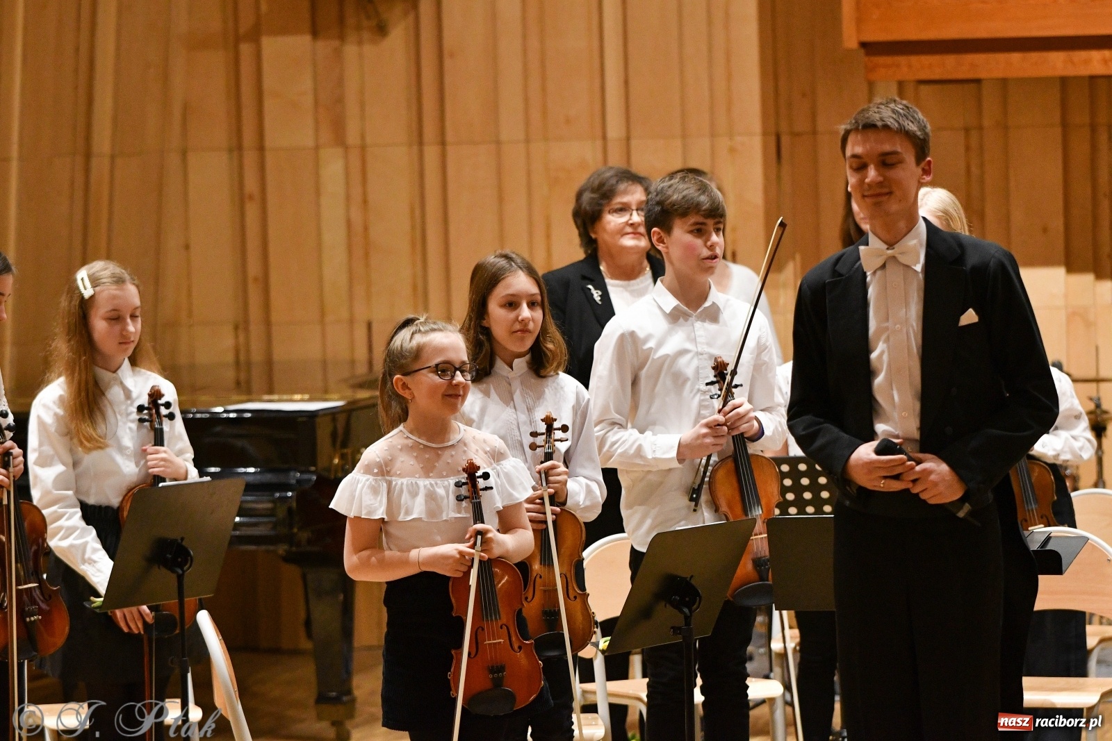 Zdjęcie w galerii na portalu naszraciborz.pl: Szkoła muzyczna uczciła Dzień Kobiet koncertem [FOTO] wiadomości z regionu