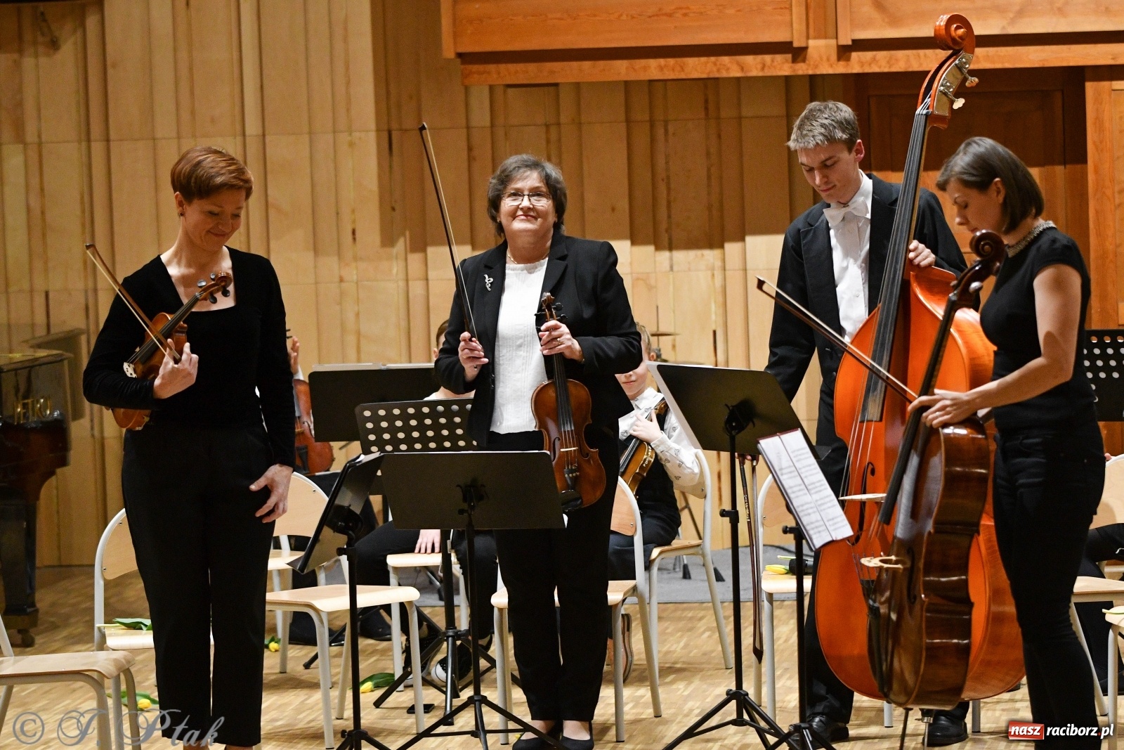 Zdjęcie w galerii na portalu naszraciborz.pl: Szkoła muzyczna uczciła Dzień Kobiet koncertem [FOTO] wiadomości z regionu