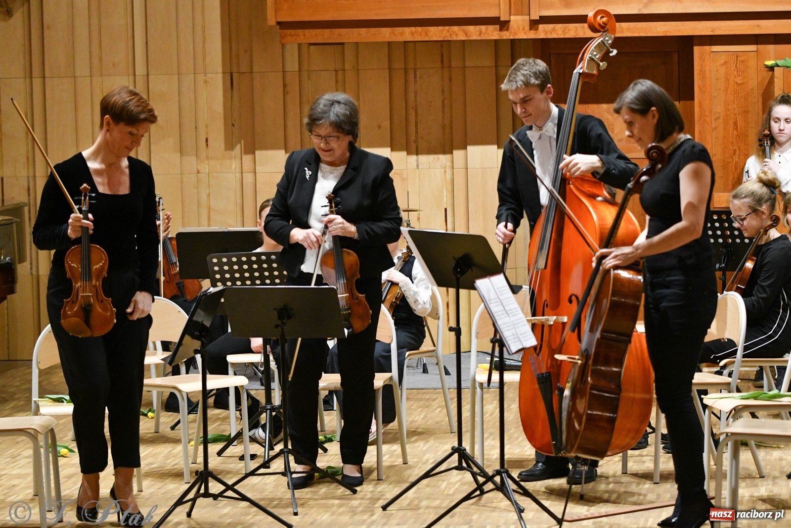 Zdjęcie w galerii na portalu naszraciborz.pl: Szkoła muzyczna uczciła Dzień Kobiet koncertem [FOTO] wiadomości z regionu