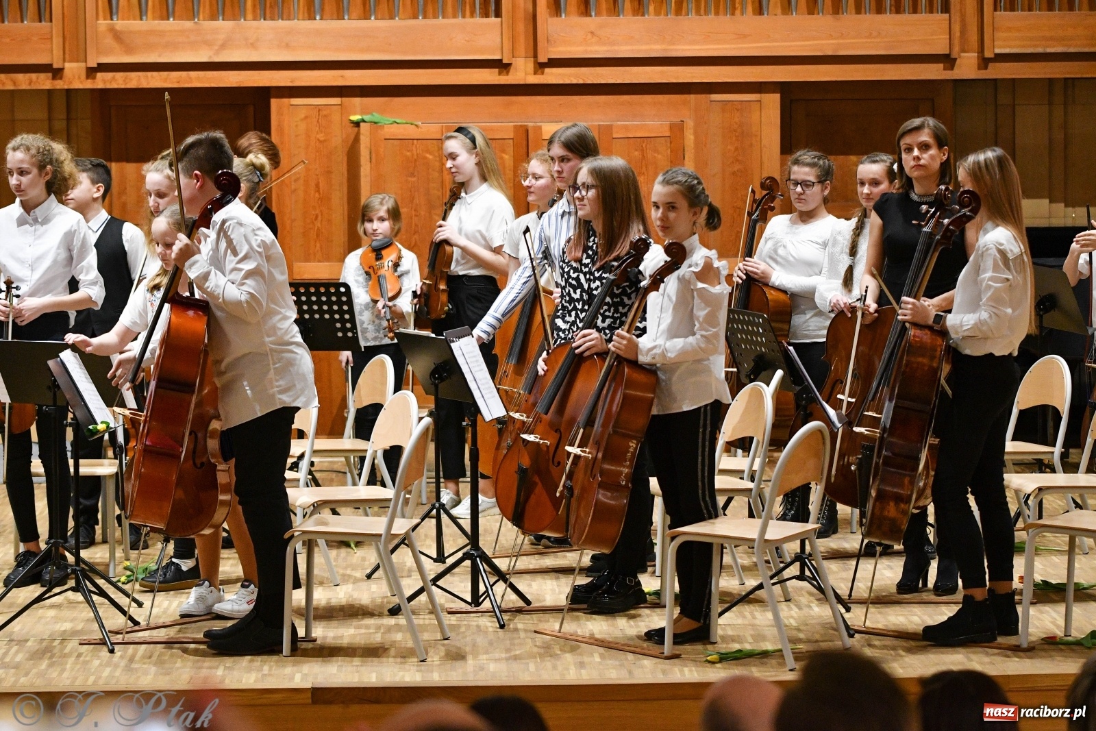 Zdjęcie w galerii na portalu naszraciborz.pl: Szkoła muzyczna uczciła Dzień Kobiet koncertem [FOTO] wiadomości z regionu