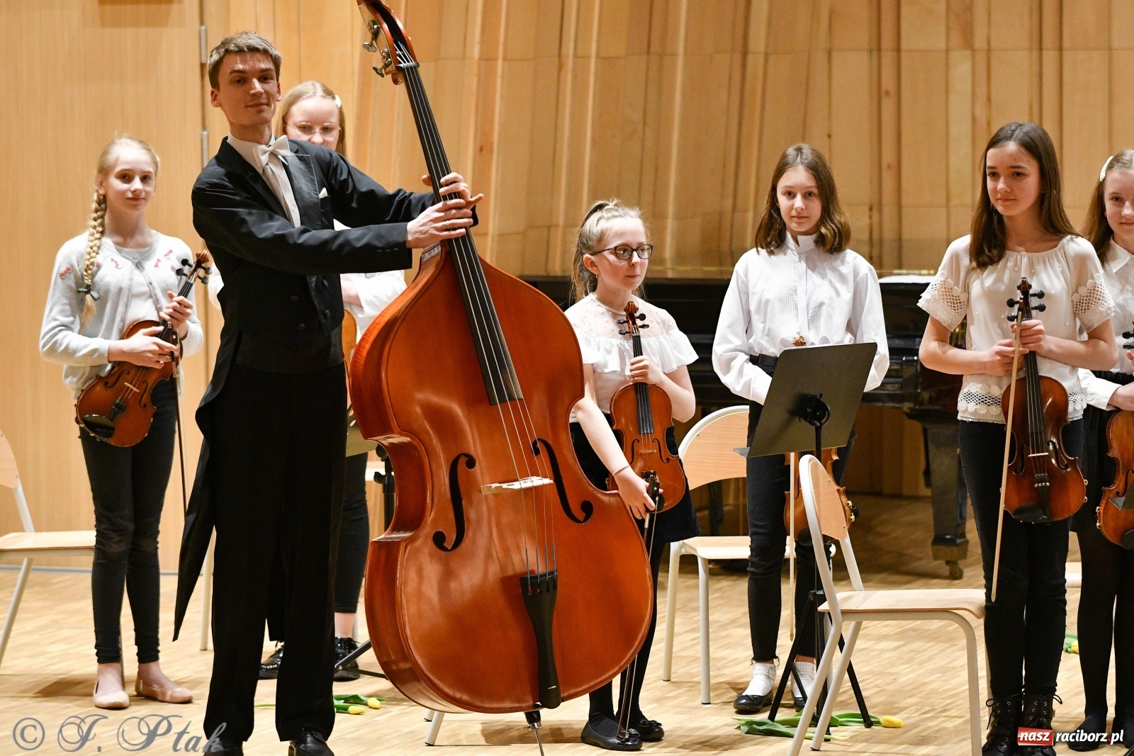 Zdjęcie w galerii na portalu naszraciborz.pl: Szkoła muzyczna uczciła Dzień Kobiet koncertem [FOTO] wiadomości z regionu