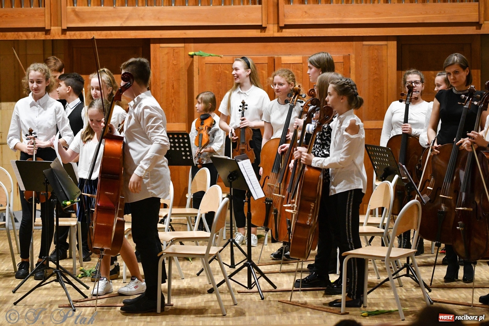 Zdjęcie w galerii na portalu naszraciborz.pl: Szkoła muzyczna uczciła Dzień Kobiet koncertem [FOTO] wiadomości z regionu