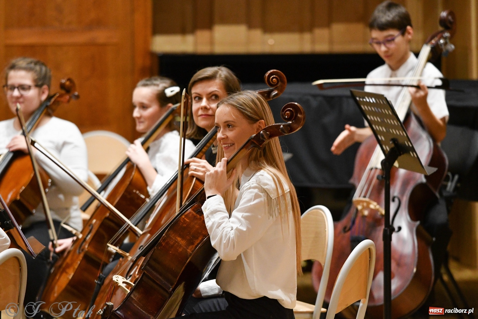Zdjęcie w galerii na portalu naszraciborz.pl: Szkoła muzyczna uczciła Dzień Kobiet koncertem [FOTO] wiadomości z regionu