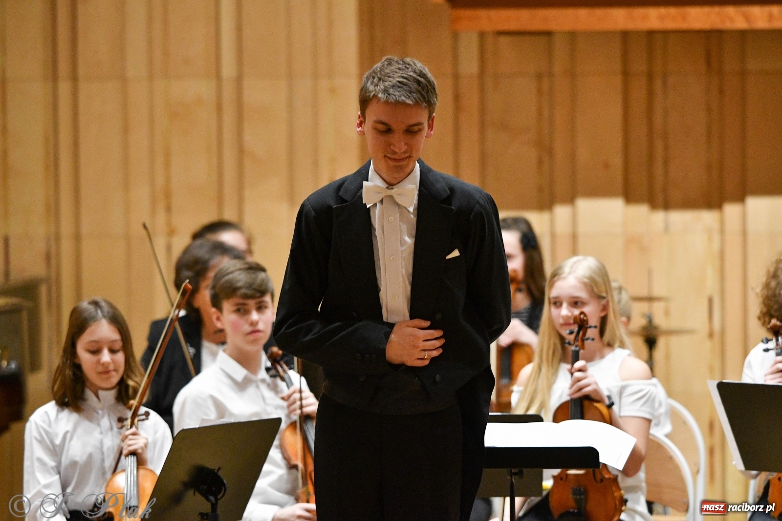 Zdjęcie w galerii na portalu naszraciborz.pl: Szkoła muzyczna uczciła Dzień Kobiet koncertem [FOTO] wiadomości z regionu