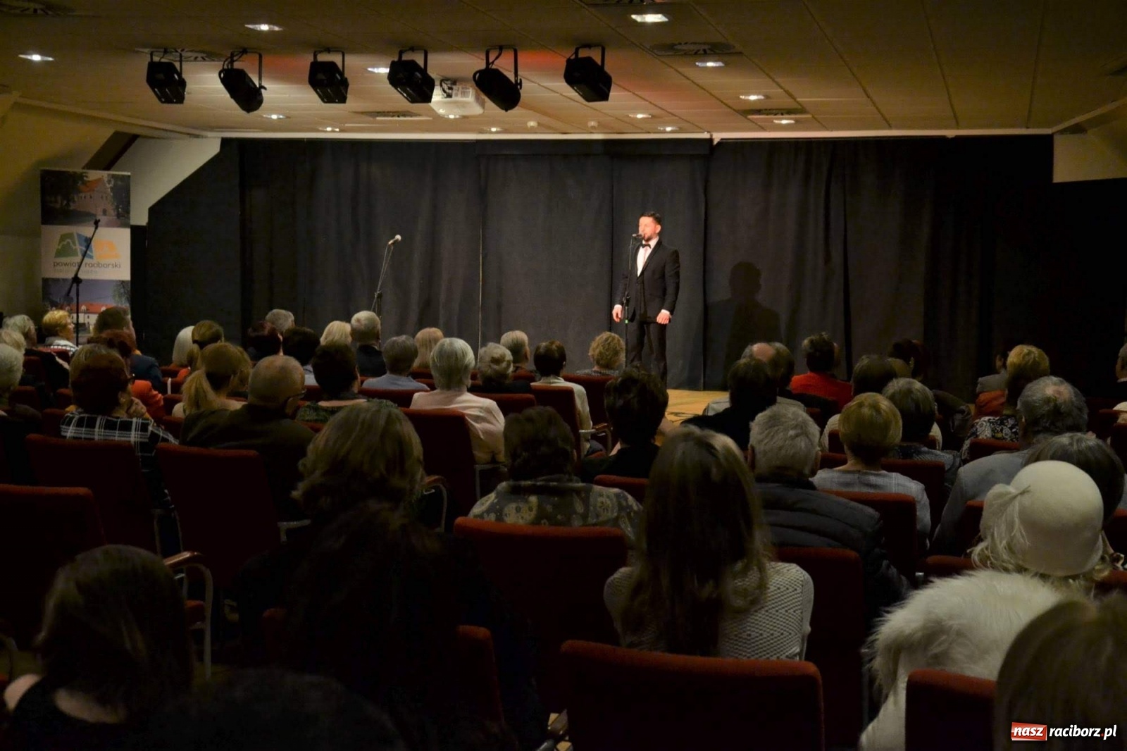 Zdjęcie w galerii na portalu naszraciborz.pl: Operetka z humorem. Koncert na zamku za nami wiadomości z regionu