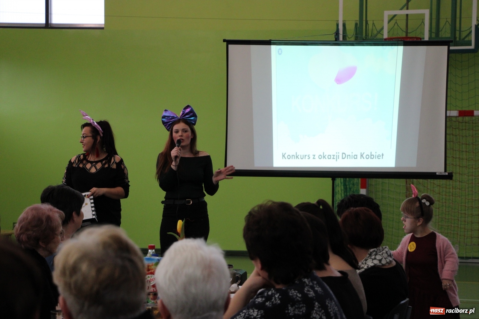 Zdjęcie w galerii na portalu naszraciborz.pl: W Pawłowie panie obchodziły swe święto wiadomości z regionu