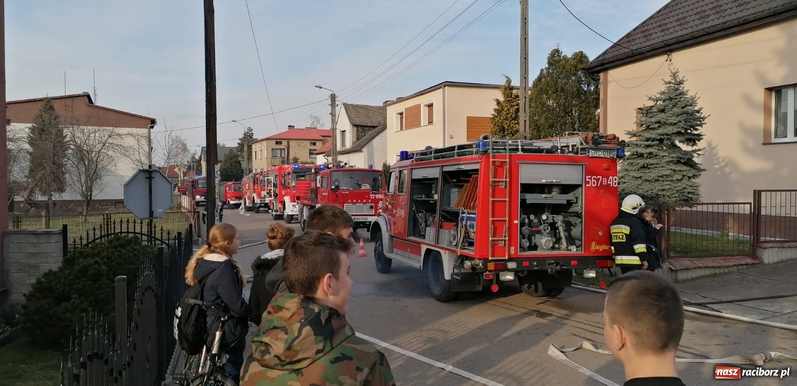 Zdjęcie w galerii na portalu naszraciborz.pl: Raport 998. Iskry z komina zapaliły izolację dachu  wiadomości z regionu