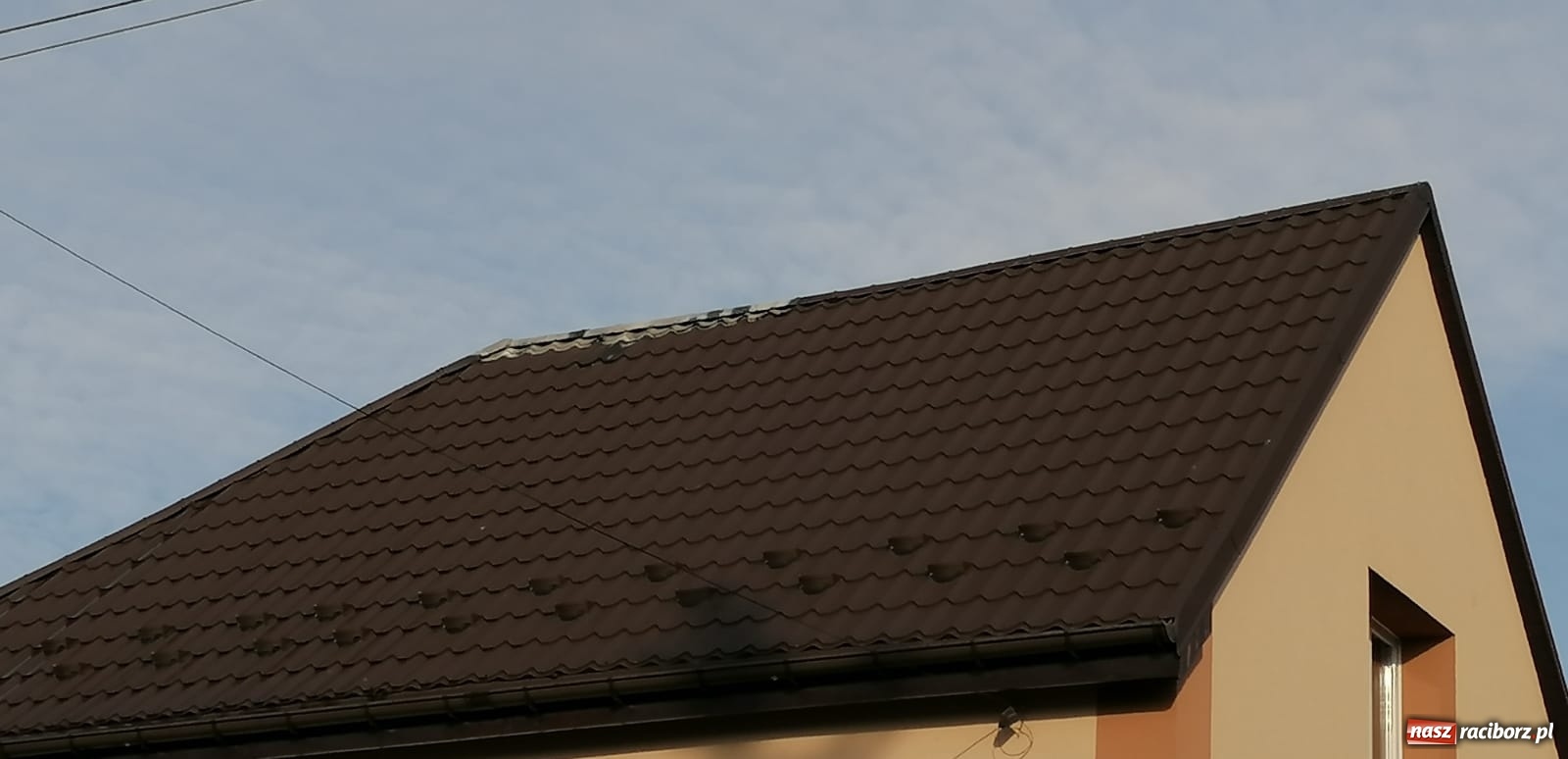 Zdjęcie w galerii na portalu naszraciborz.pl: Raport 998. Iskry z komina zapaliły izolację dachu  wiadomości z regionu