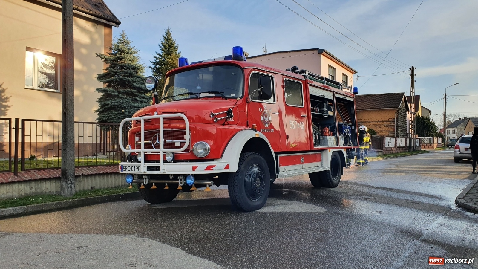 Zdjęcie w galerii na portalu naszraciborz.pl: Raport 998. Iskry z komina zapaliły izolację dachu  wiadomości z regionu