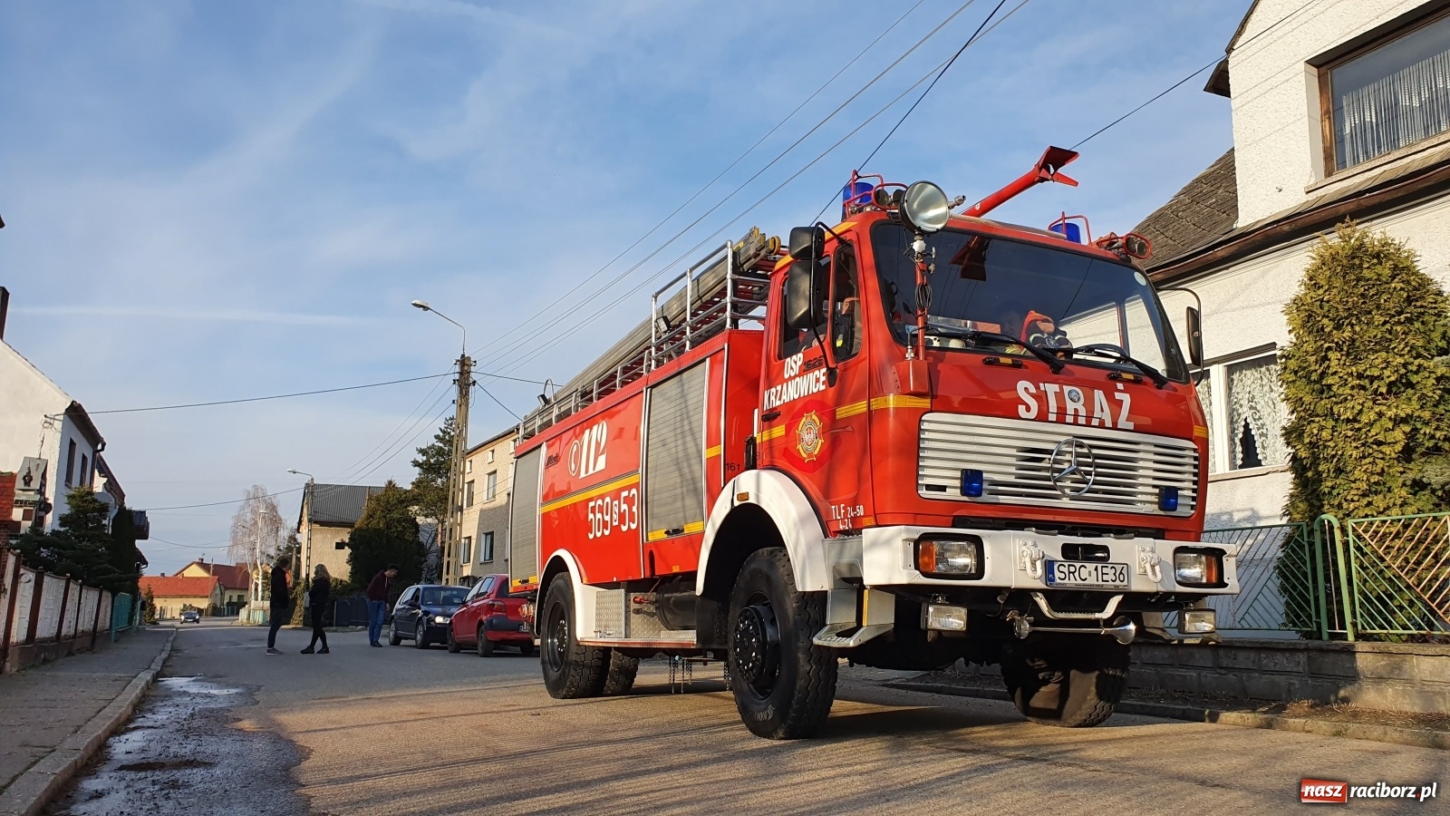 Zdjęcie w galerii na portalu naszraciborz.pl: Raport 998. Iskry z komina zapaliły izolację dachu  wiadomości z regionu