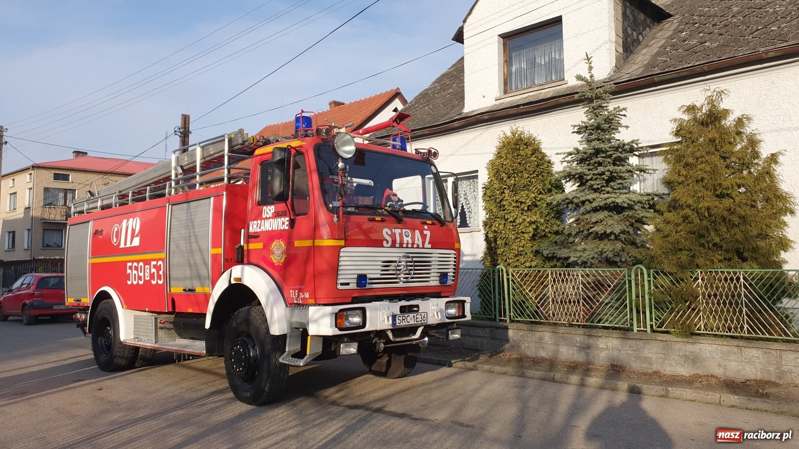 Zdjęcie w galerii na portalu naszraciborz.pl: Raport 998. Iskry z komina zapaliły izolację dachu  wiadomości z regionu