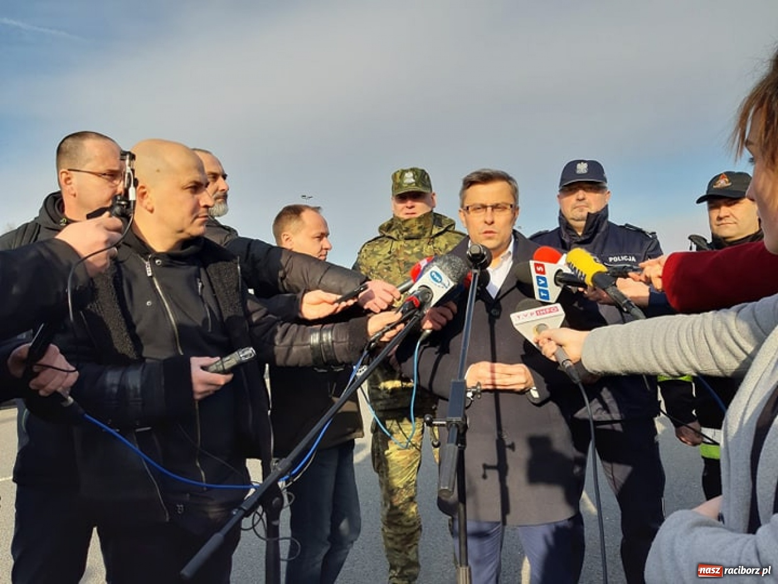 Zdjęcie w galerii na portalu naszraciborz.pl: Szpitale dostaną do dyspozycji dodatkowe karetki  wiadomości z regionu