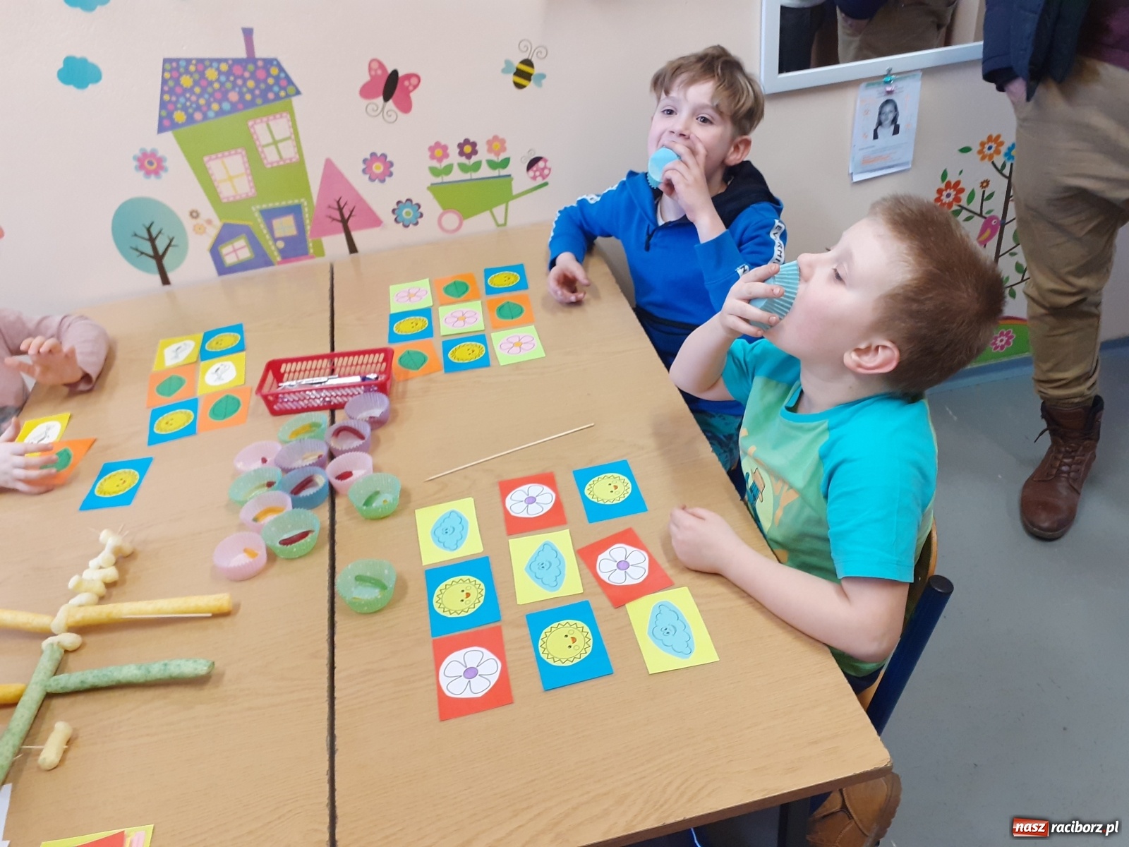 Zdjęcie w galerii na portalu naszraciborz.pl: Przyszli uczniowie odwiedzili SP 15 wiadomości z regionu