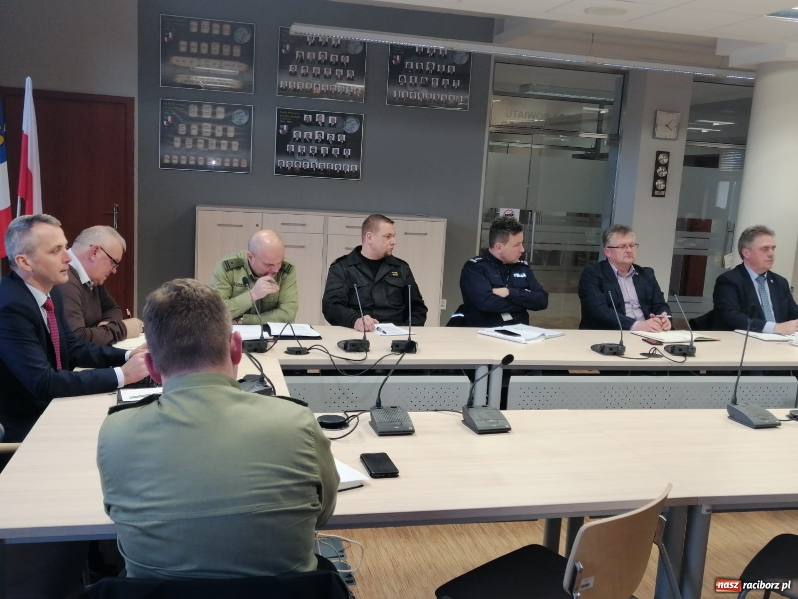 Zdjęcie w galerii na portalu naszraciborz.pl: Uruchomiono kontrole na przejściach granicznych w Chałupkach i Pietraszynie [FOTO] wiadomości z regionu